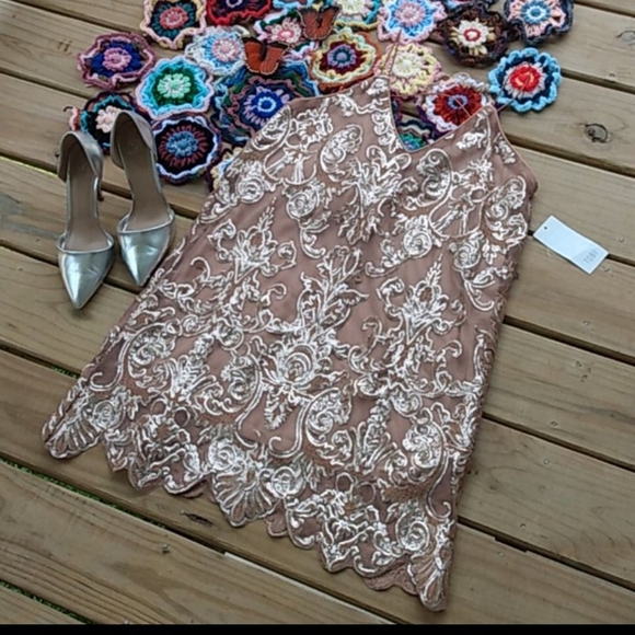 Tobi Dresses & Skirts - TOBI S SEQUIN SHIFT DRESS